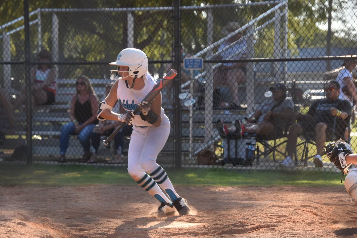 KysonVap's tweet photo. Extremely blessed and excited to announce that I have verbally committed to UARM!!! @UARMSoftball @OK_Athletics16 @nealy_tracy @SavellBill https://t.co/prO0748nyG