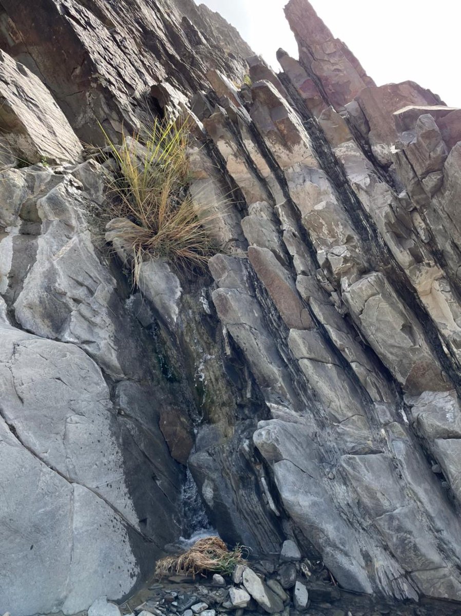 _farahbaluch's tweet photo. Unseen beauty of zamuran #balochistan. https://t.co/cwfrbzc6hO