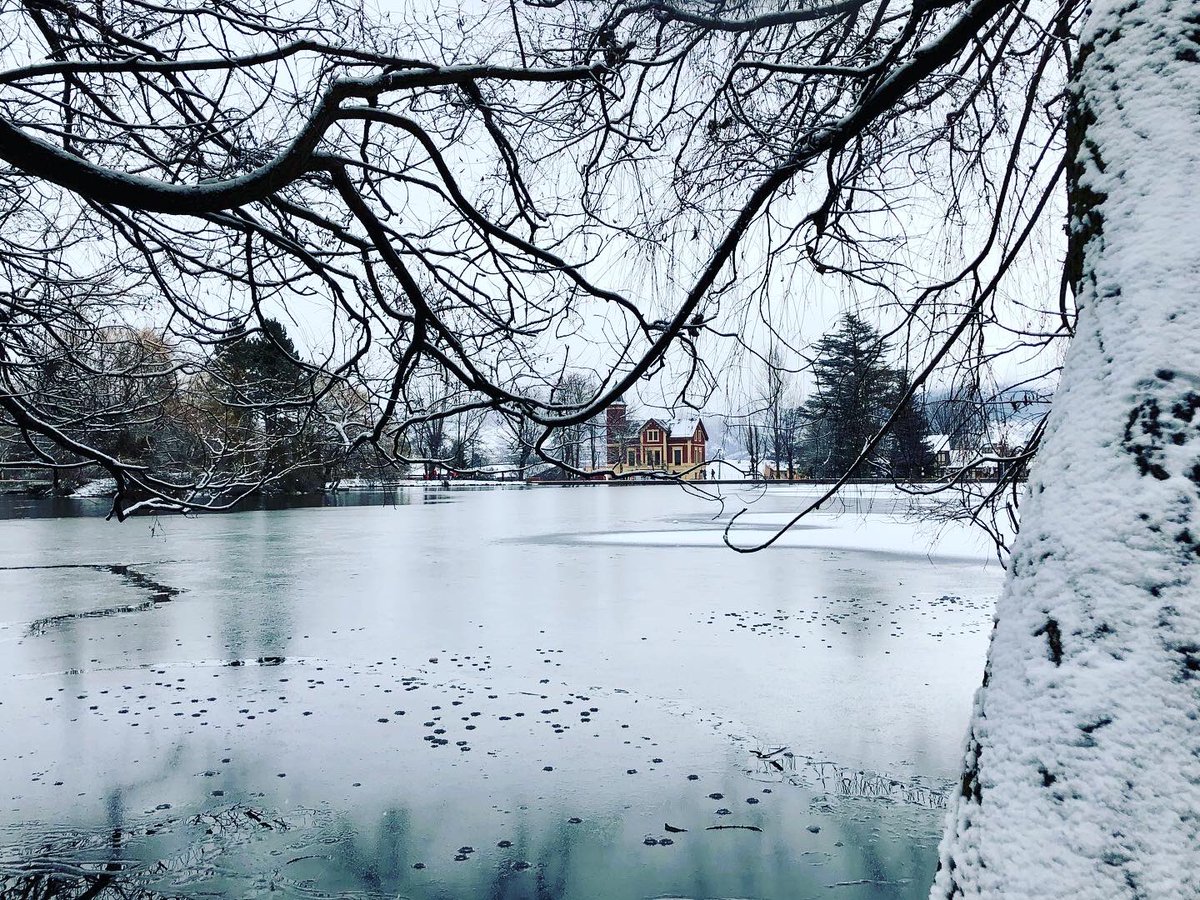 Puigcerdà aquesta matí
@eltempsTV3 <a href="/ElTemps_cat/">El Temps</a> <a href="/tv3cat/">TV3 és ara @Som3Cat</a>