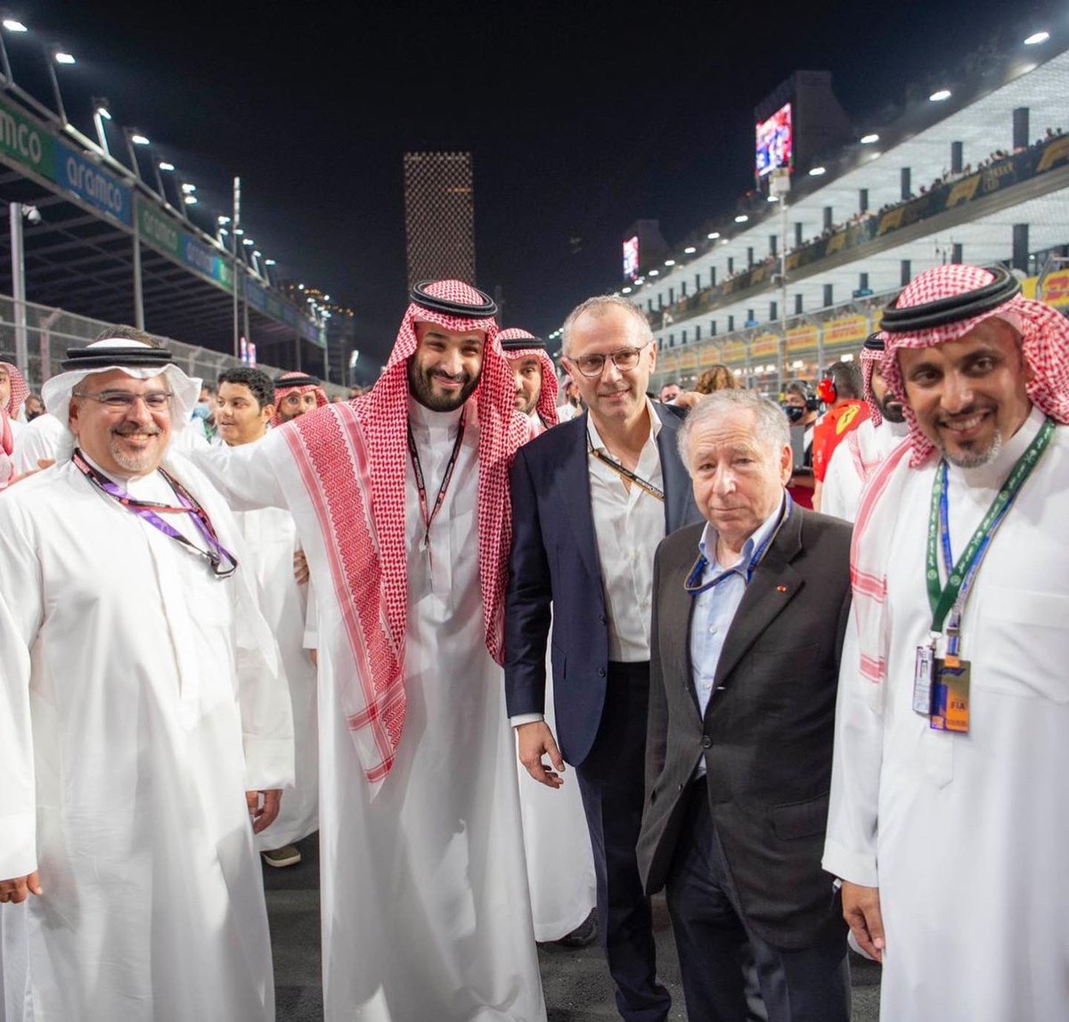 SaudiArabianGP's tweet photo. يشهد #ولي_العهد منافسات سباق جائزة السعودية الكبرى stc للفورمولا 1 في #حلبة_كورنيش_جدة 
#فورمولا1_في_السعودية 
#نسابق_المستقبل https://t.co/Q2bXkFOp0B
