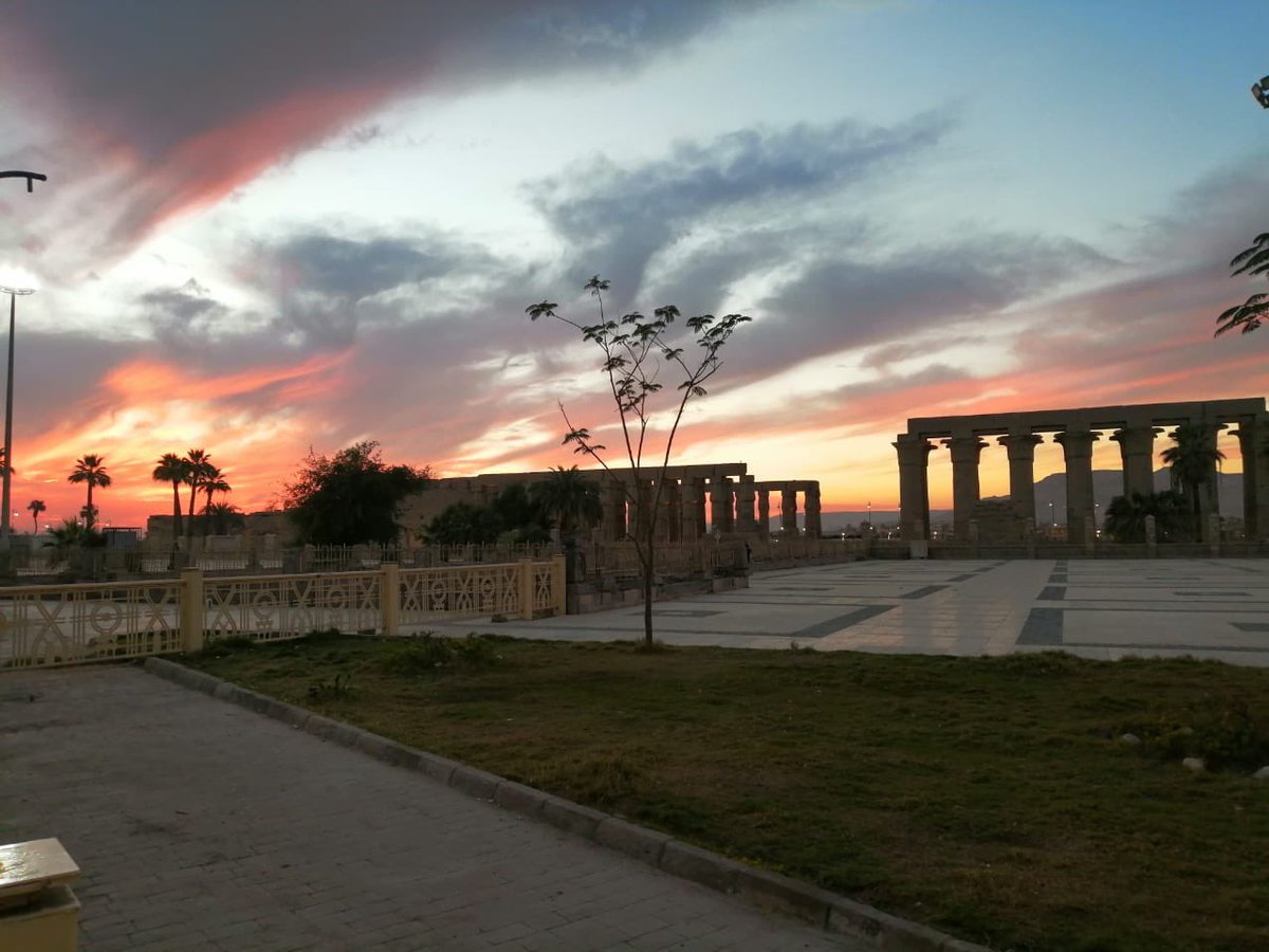 Nilemajesty's tweet photo. @MadHattersNYC @USAS_WW1 @Travel_Session @travelingmkter @RoarLoudTravel @GalsWander @JourneyHeroApp @angelsnmom @FE_photograph @Adventuringgal @Chalkcheese111 @jenny_travels @lizzie_hubbard2 @LindaPeters64 @VisitGreecegr @ExperienceEgypt @_sundaysunsets_ Thank you totally agree with you Greece has spectacular sunsets Egypt also has epic sunsets the sun is fiery red and the skies bursts with colors depending on the time of the year and the region hopefully you get to visit soon #SundaySets @_sundaysunsets_ @ExperienceEgypt https://t.co/NVG12drEjK