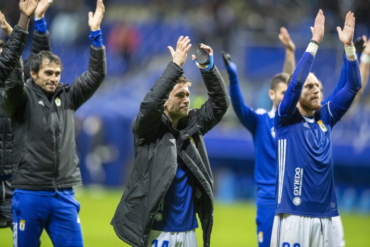 RealOviedo's tweet photo. 🏟🙌 ¡RUGE, TARTIERE! 🙌🏟
💙 ¡VAMOS, OVIEDO! 💙 

#VamosOviedo
#RealOviedo 🔵⚪ https://t.co/hiZ5nfBAt9