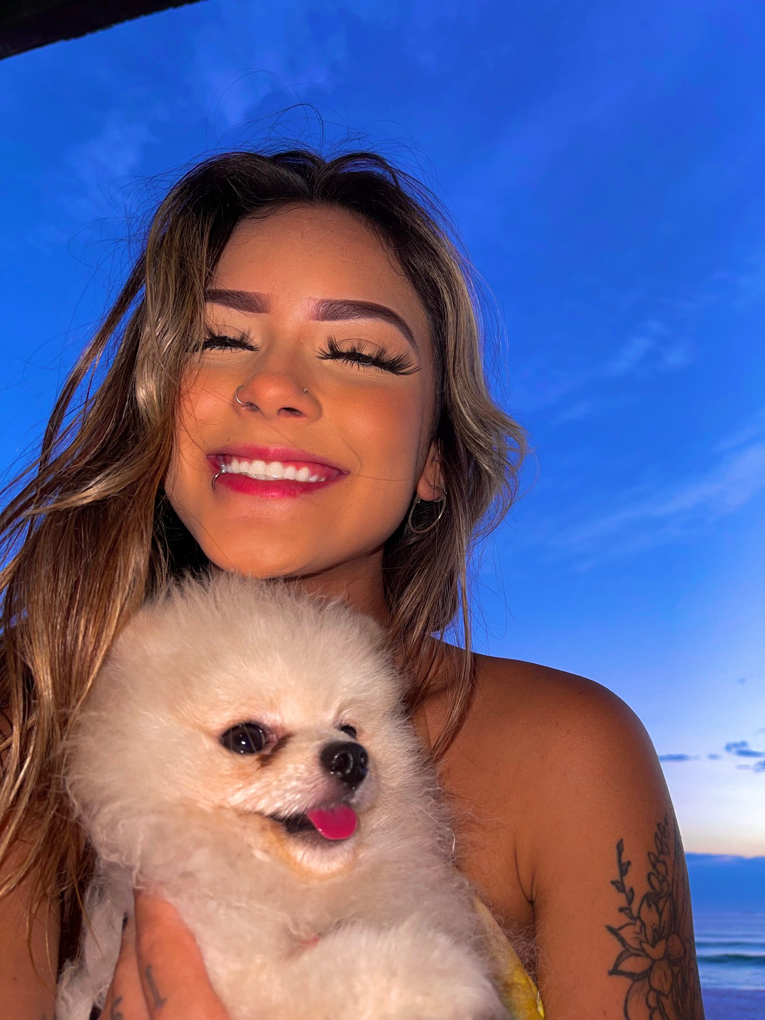 Nayara Rios on X: t.co3JoGkxmZJw  X