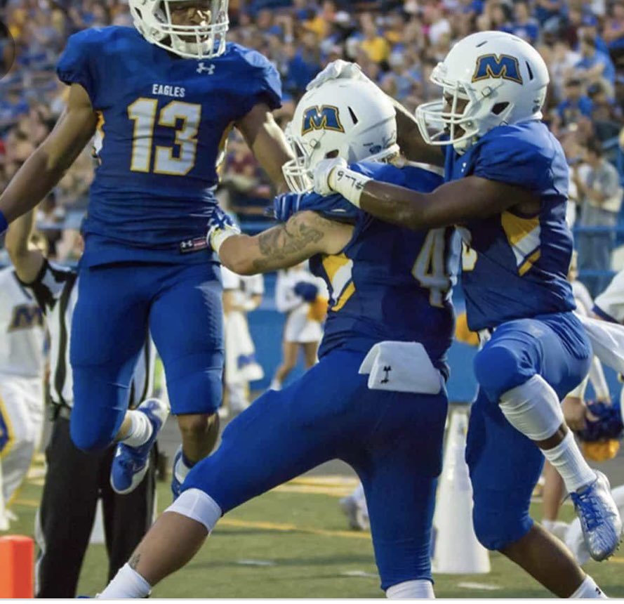 cbquik99's tweet photo. After a great talk with @CoachKirkendall I am glad to say that I am extremely blessed and grateful to say I have received my first D1 offer from Morehead state university!!! @JuCoFootballACE @JUCOFFrenzy @Bigtanktv @GridironRR @DRRHaWgs_DaWgs @DRRJuCo_Cali @DRRJuCoProspect https://t.co/fer1TSECgo