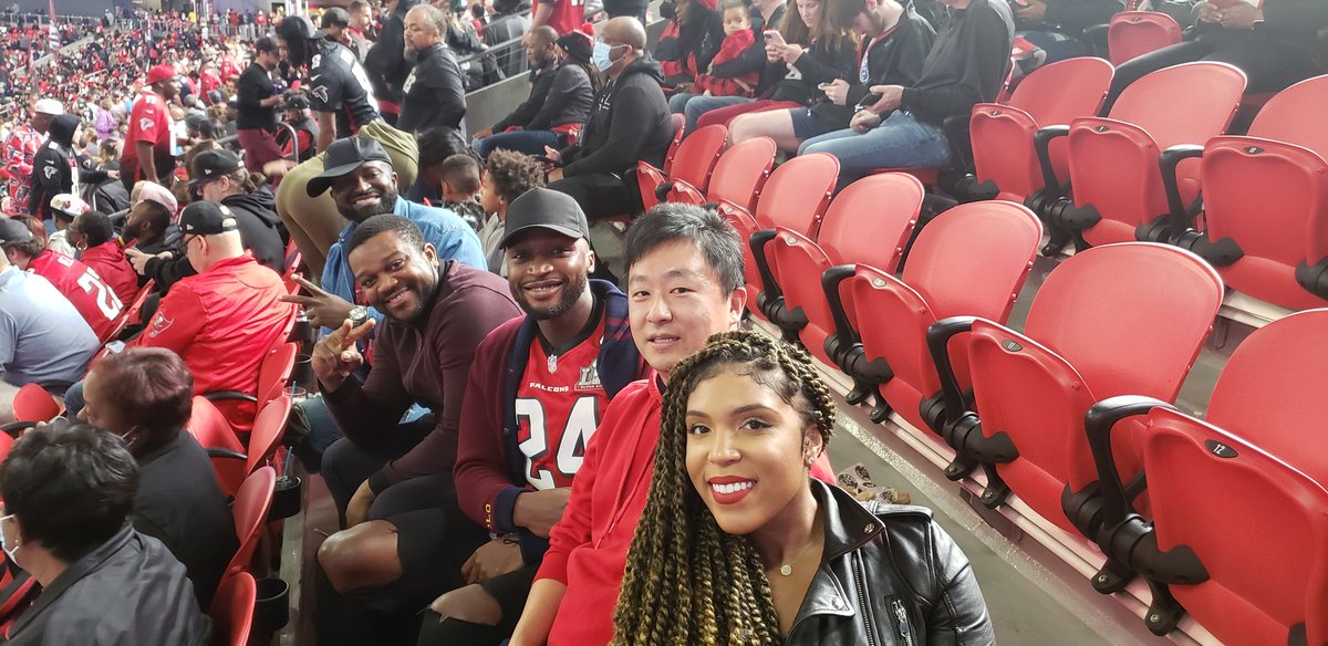 MelvinEchols9's tweet photo. Nothing better for wellness than the Falcons vs. Tampa Bay game today for my fellows!!!!! Well deserved crew!!! https://t.co/gWsEaLLNKZ