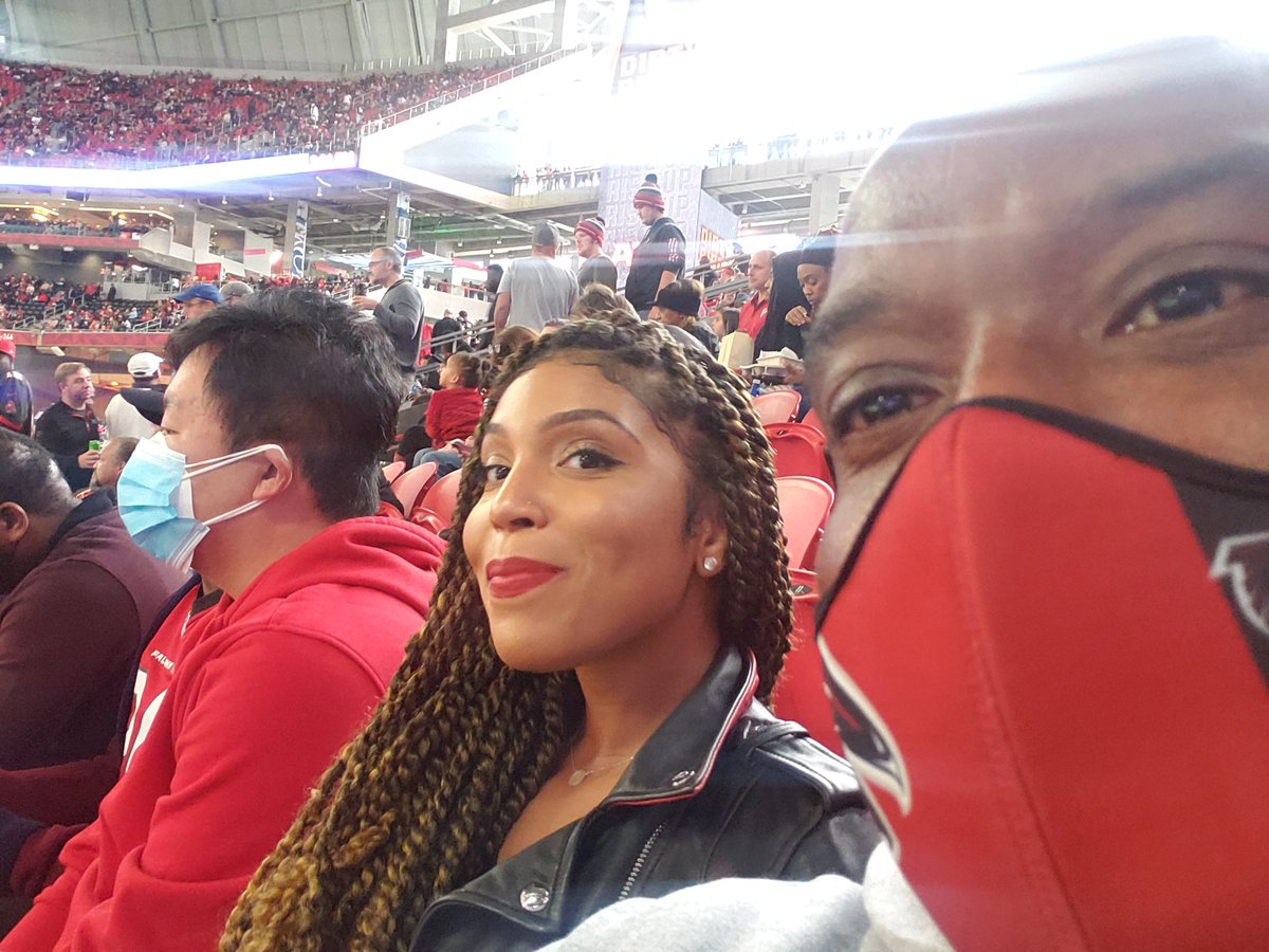 MelvinEchols9's tweet photo. Nothing better for wellness than the Falcons vs. Tampa Bay game today for my fellows!!!!! Well deserved crew!!! https://t.co/gWsEaLLNKZ