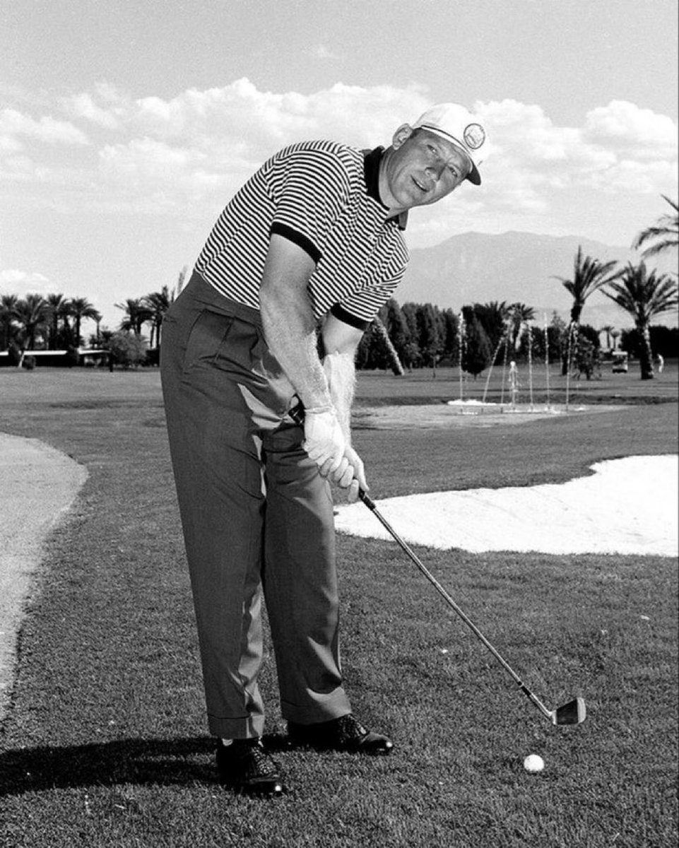 BaseballQuotes1's tweet photo. He who has the fastest golf cart never has a bad lie. -Mickey Mantle https://t.co/nUJ4wnmSYw