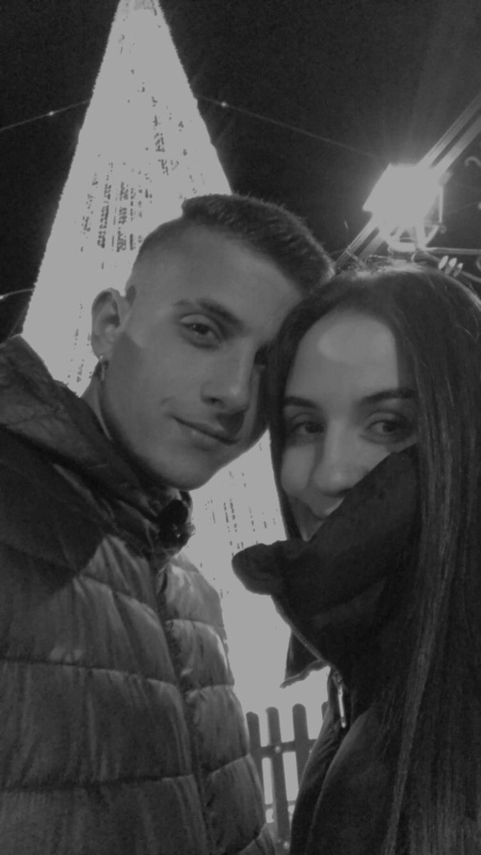 mhrdgzz's tweet photo. Segunda Navidad con mi amor @Mochoo_23 🎄🥰🤍 https://t.co/oVUjnjkFm7