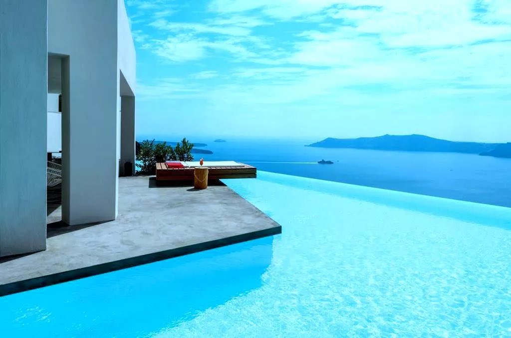 messiahxyusef's tweet photo. Santorini Greece $10k for 5 days . This is definitely worth it when it happens . It definitely reads Honeymoons vibes https://t.co/nIVE1U7A30