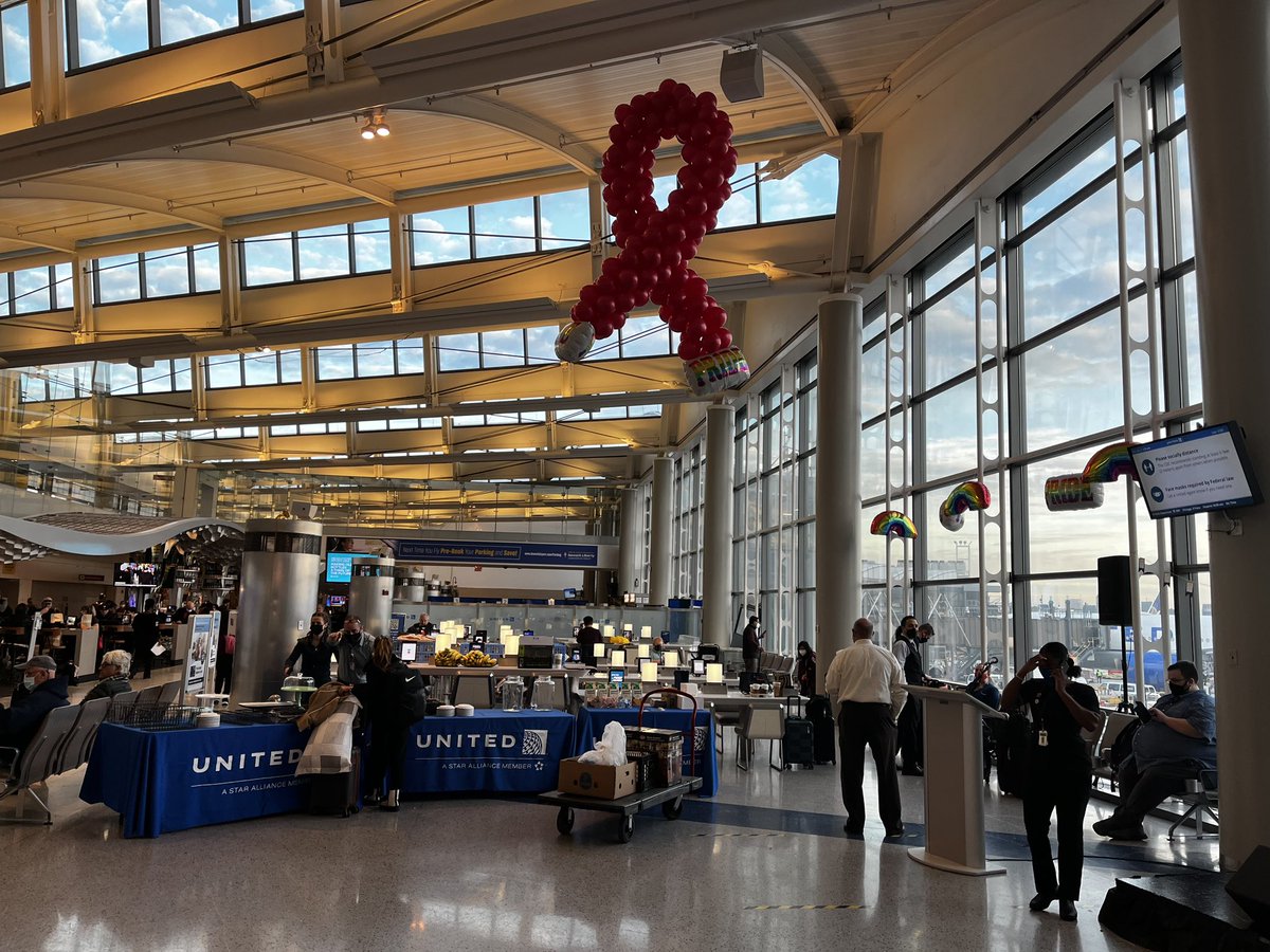 Yesterday @ualEQUAL celebrated the LGBTQ+ community at @united with our first ever Pride Flight from @EWRairport to @ORDAirport. No one should have to put on a uniform and go back into a closet - here’s to #authenticity and #belonging @kategebo @duckie_monkey @jasonashley83