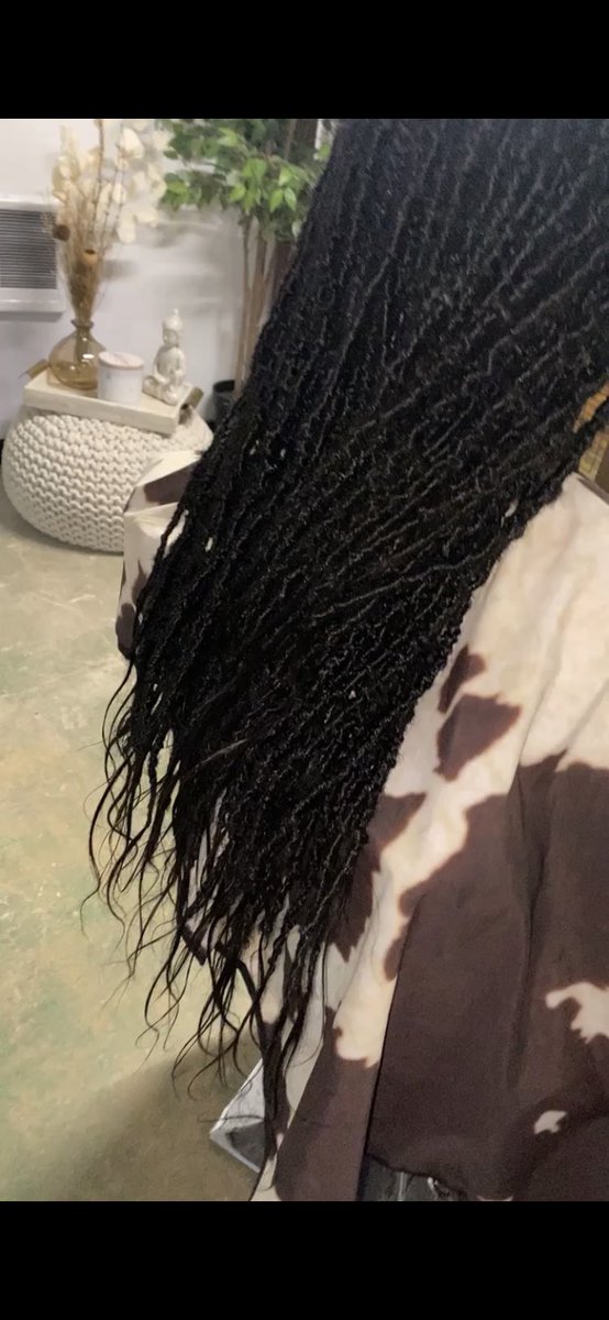 brandijames24's tweet photo. Supreme Locs ✨ https://t.co/W3HSdMnMhB