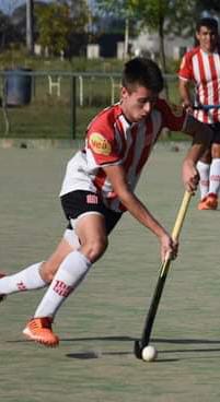 DeptoSociosCASM's tweet photo. 🔴⚪🔴 #SociosySociasCASM

Felicitamos a Ignacio Nardolillo por haberse consagrado campeón del Mundial Junior 2021 de hockey sobre césped con el Seleccionado Nacional  🥇.
Sentimos orgullo de que seas jugador y socio de #SanMartínTuc.

🇦🇷¡Felicidades campeón!🇦🇹 https://t.co/NMvizdk9K2