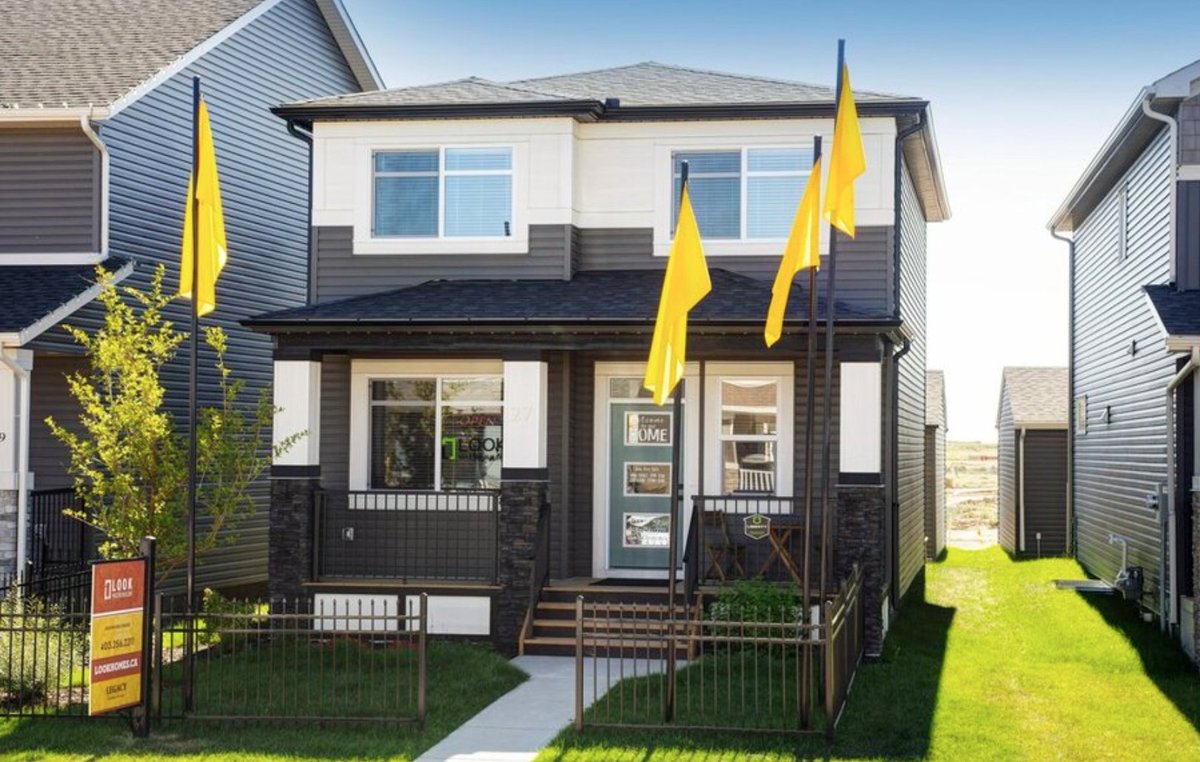 LegacyCalgary's tweet photo. Laned home lots in phase 30 are selling out quickly in #LegacyYYC! A laned home is a great and affordable option for single family living as well as first time homebuyers. Visit the lot map on our website today to see what's currently available: https://t.co/pOX8gt4oMN https://t.co/NLBFyzCzdN