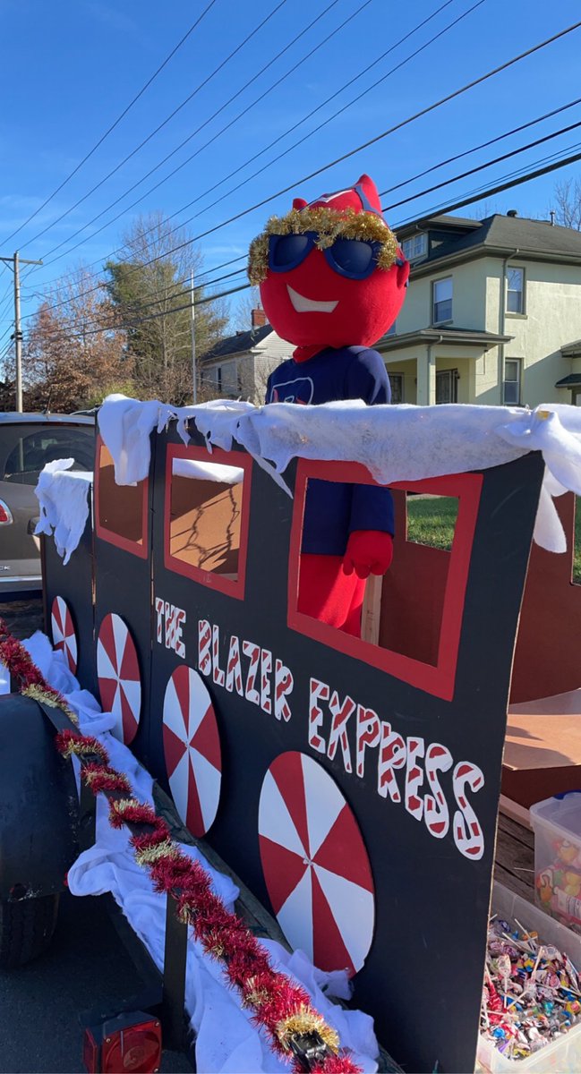 TJ_The_Teacher's tweet photo. It was great to see BMS strengthen its connection to people, place, and purpose at yesterday’s Bloomfield Christmas Parade. This community is amazing. These families are amazing. Bloomfield Middle is amazing. We ❤️ BMS. #bmsSTRONG 🔴🔵 https://t.co/4yI4bTXoDp