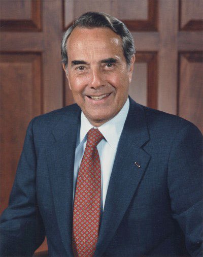 TheCrisComCo's tweet photo. Today we think back and reflect on a more congenial time in Congress under the leadership of Bob Dole. war hero, Senate Majority Leader, presidential candidate, statesman, and all around honorable man. Knowing Mr. Dole was one of the true honors in life. Godspeed! - CJ https://t.co/t6cj80JNHY