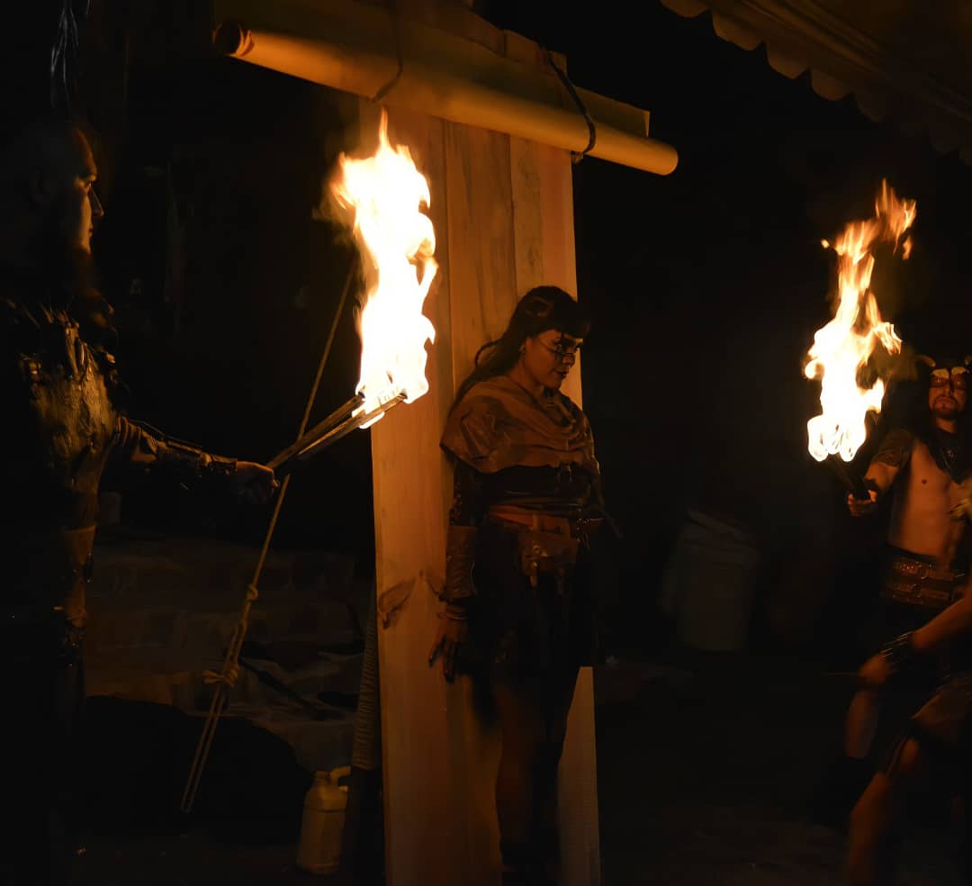 jacquijimenez_'s tweet photo. Qué hermoso es tomar fotos de cosas que a una le gustan mucho.

#vikings #fire #womenonfire #asgardfest #nordic #nordicstyle #photography https://t.co/siScK4JXjn