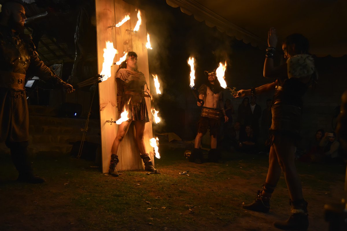 jacquijimenez_'s tweet photo. 🔥 No estaba muerta, andaba festivaleando 🔥

#vikings #fire #womenonfire #asgardfest #nordic #nordicstyle #photography https://t.co/UuvyS7ZSmt
