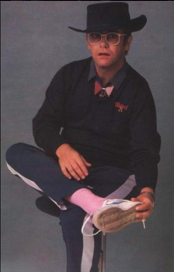 ReturnofR's tweet photo. Elton John. #EltonJohn https://t.co/PzSD8d3h7e https://t.co/5zDsuYXXaS