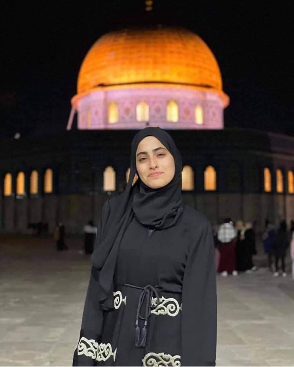 عاجل: 

قوات الاحتلال الإسرائيلي تعتقل الناشطة الفلسطينية منى الكرد.