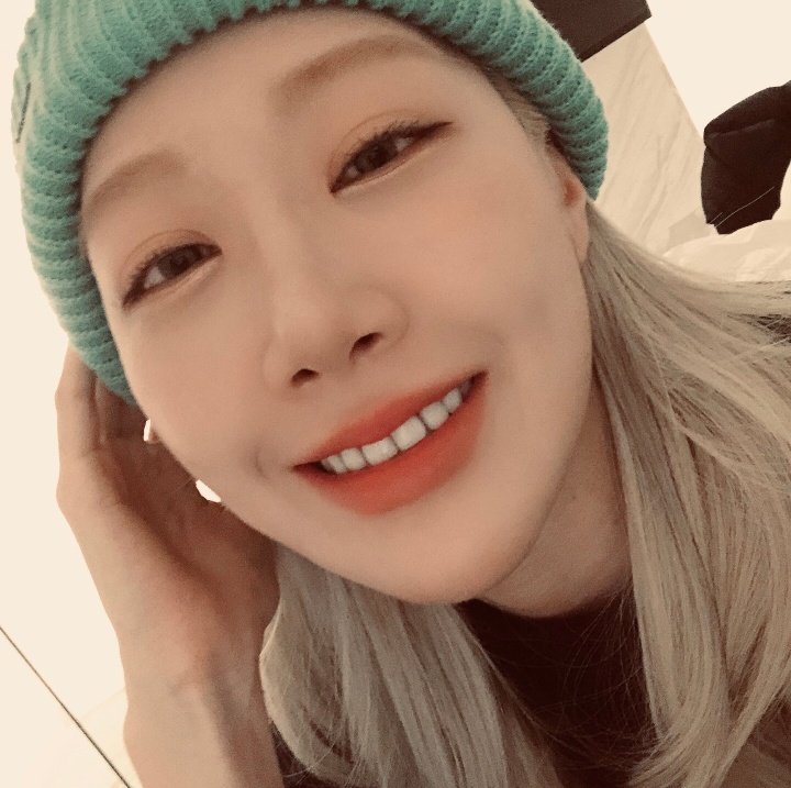 youngheunport's tweet photo. Comente aqui elogios para a Youngheun usando a tag #KQUEST_BLACKSWAN https://t.co/5E81RPeE7n