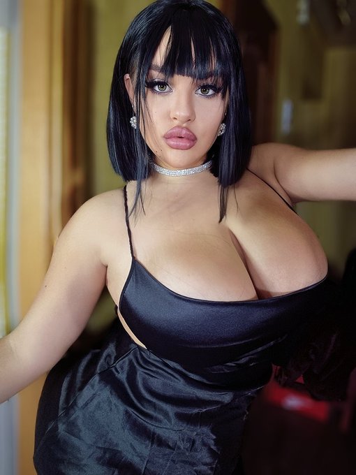 1 pic. my new look !!! rate from 1 -10 ??? https://t.co/I3BhGBM9v8