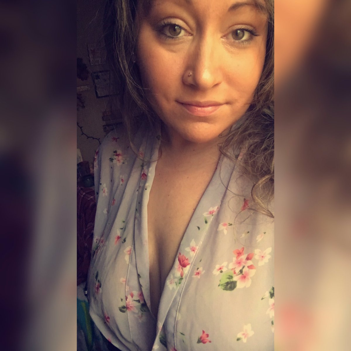 prettyney5490's tweet photo. Natural beauty is beautiful 🌸 https://t.co/qaFjwKxgmC