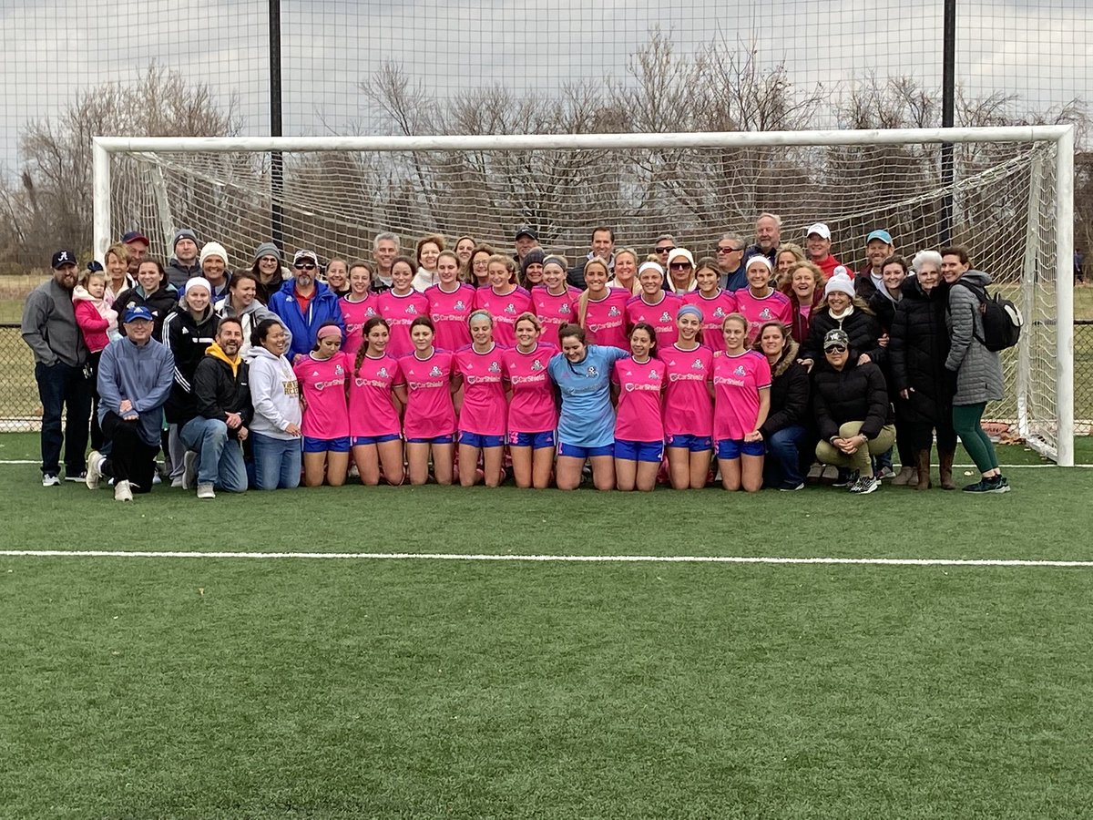 This is what youth sports looks like if you’re lucky. ⚽️❤️ #family