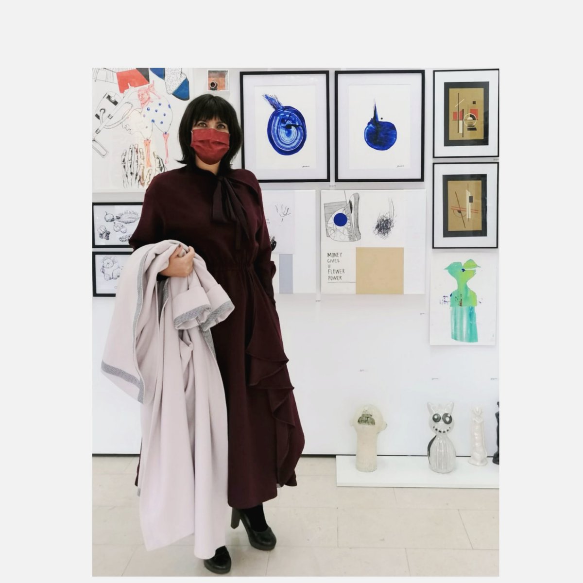 MariaJooDamas1's tweet photo. Opening at
@galeriasete
:
@KattyInfo
:
#mariajoãodamas #londonart
#contemporaryart #art #emergingartists #dailyart #portugal #abstractart #ArtistOnTwitter #artist #Abstract #artistontwittter #fineart #painting #collectors #museumtag #ArtistOfTheMonth #artista #arte #artgallery https://t.co/LQ4H6cNrwV