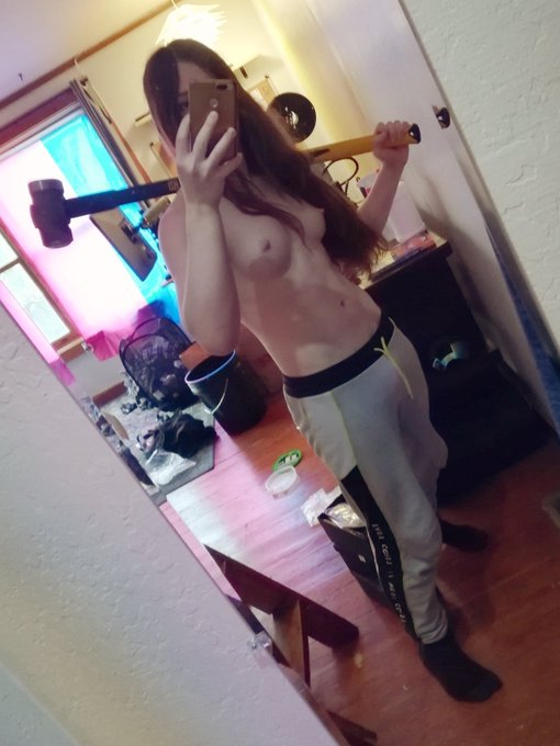 my tits are getting bigger and we have a sledgehammer now. this is what's called Winning https://t.c