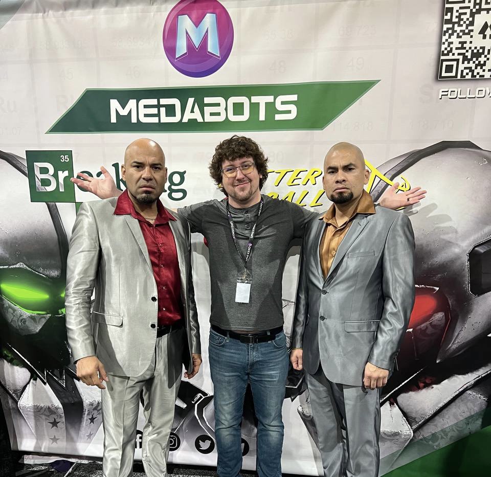 @DCentralCon was lit🔥Thank you to everyone that stopped by chopped it with us, got killed 🪓 🤠took pics, talked #Crypto, #NFT's, #BreakingBad #BettercallSaul 🪓 💀 

Thank you <a href="/hackapreneur/">Justin Wu</a> for having us at your event, you're the real #MVP 
#MedaBots #MEDAcoin #BSC 
#BTC #ETH