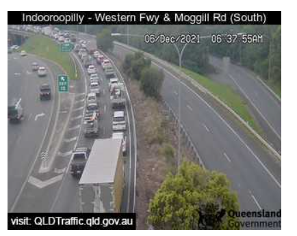 QLDTrafficMetro's tweet photo. #Update The crash affecting Centenary Motorway southbound blocking the left lane on the Centenary Bridge in #Jindalee has delays back to #MountCoot-tha and building. Allow extra travel time #bnetraffic https://t.co/hQpSOZUtub