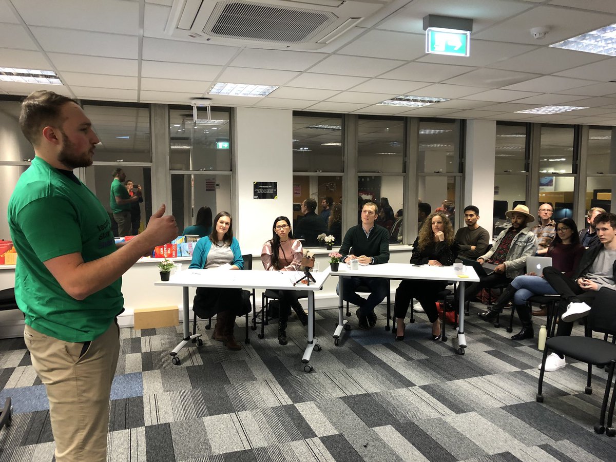 ceribatchelder's tweet photo. Fantastic pitch event at #StartupWeekendSheffield tonight
Four incredible startup pitches π€©π Great organisation Denis Ivanov and @PhilHornby π
#swsheffield @LauraIHBennett @WeAreTEAMSY https://t.co/i5NYbD2Fmk