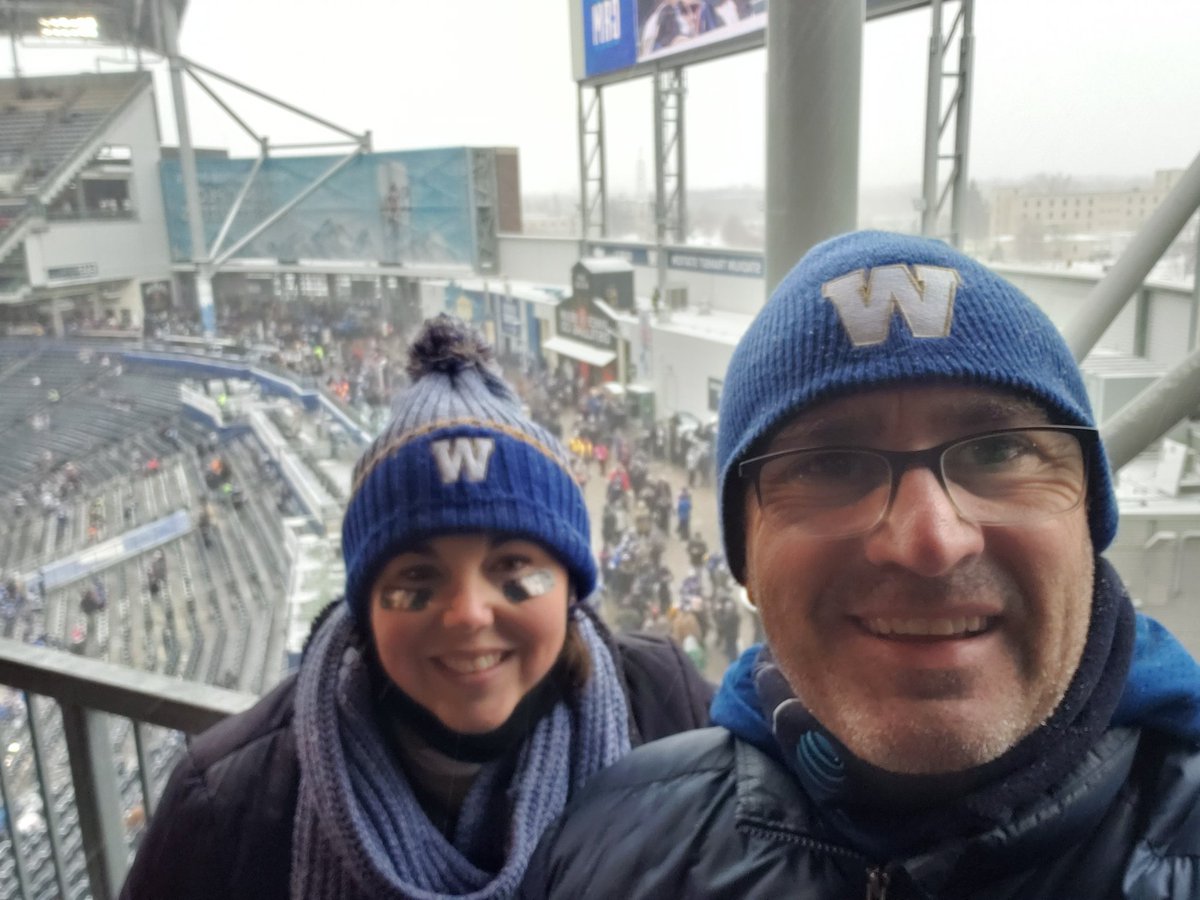 Davidson_Chuck's tweet photo. Of course we're going to be in the stands to cheer on the @Wpg_BlueBombers in the West Final and be on hand when the great @BobIrvingCJOB who I had the opportunity to work with at @680CJOB is inducted in the Ring of Honour #ForTheW @jendavidson73 https://t.co/7vB5IAy00V