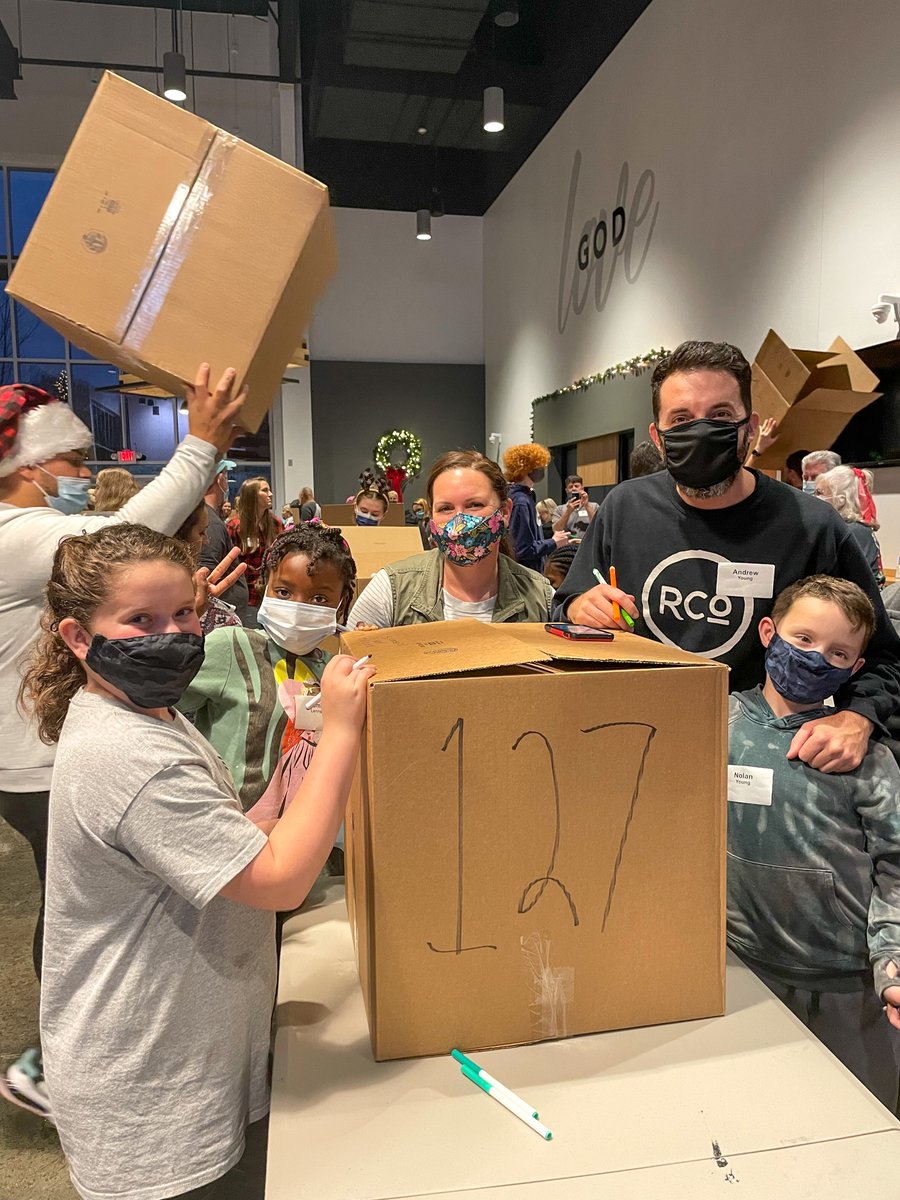 TCTransformers's tweet image. Tonight, we packed more than 4,000 gifts for over 500 children in our community at our Roll Out Hope big sort event. THANK YOU to everyone who has served and given to help us give hope and dignity to families this Christmas!