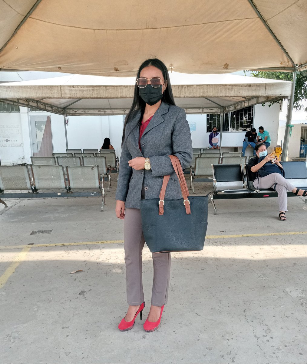 Poco a poco te das cuenta que uno no elige la carrera si no que la carrera lo elige a uno⚖
#Derecho