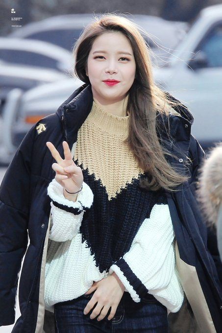 moonlights_twt's tweet photo. Hoy me puse guapa para el #𝐆𝐊DEBUT ya que vengo como buena líder a representar a mis nenas <3 Felicitaciones por su debut preciosos, muchas gracias por los regalos 👀 tengan por seguro que les daré un buen uso. #BADIDEAw𝐆𝐊

ℰ𝗍𝗁𝖾𝕣𝖾𝖺𝗅 ℒ𝖾𝖺𝕕𝖾𝗋 #𝘾𝘼𝕄𝖤𝖱𝖮𝗡 🐧 https://t.co/yCcrFbkwrc