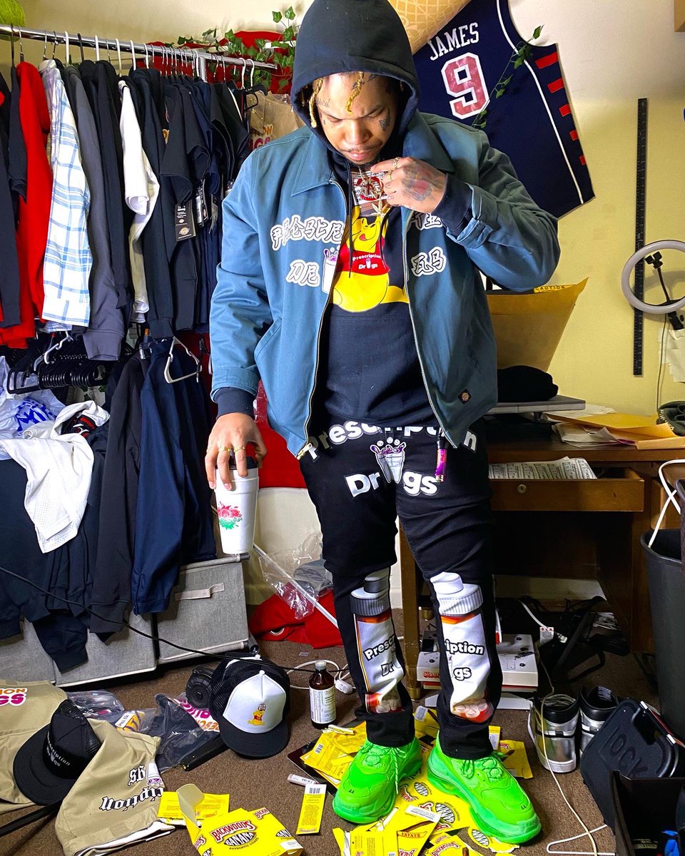 PistolPeezy's tweet photo. 🧃 https://t.co/FwP9P5UL27