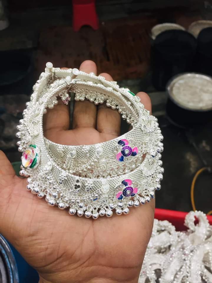 AsthaStyle's tweet photo. Watch these designs Video on 
https://t.co/SR2BNg2qbq https://t.co/FFvDrF0jcX
