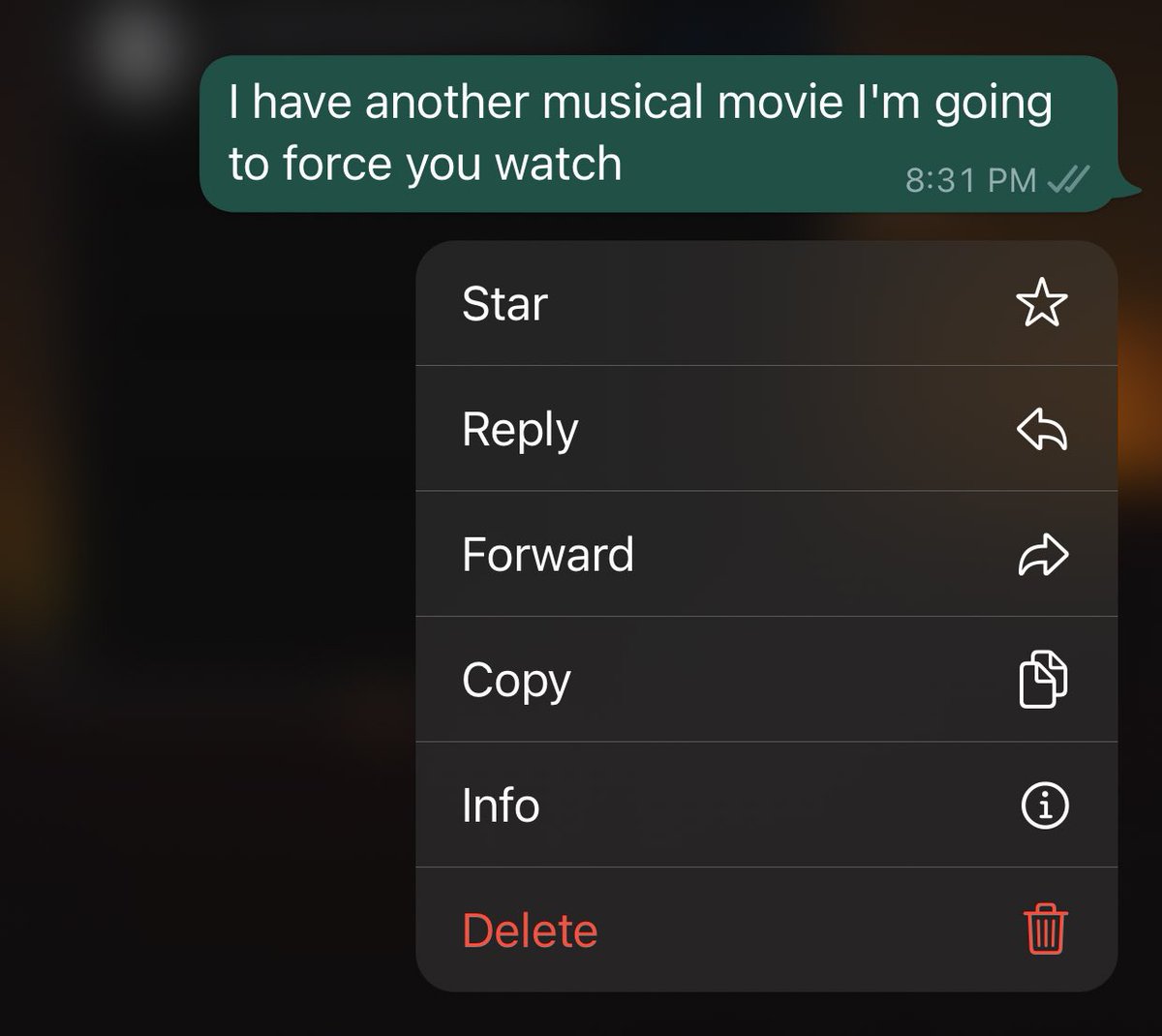 Una de mis amigas más cercanas no soporta los musicales y este fue el mensaje que le mandé en cuando terminé de ver la película.