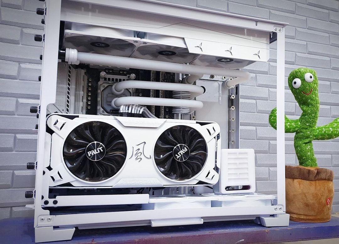 Palit_Japan's tweet image. またまたカスタムMOD。今度は#Palit Geforce RTX 3070 White JetStream。完全なホワイトモデルです(^O^)いかがでしょ！IG: jpmodified

#Palit #PalitJetStream #CustomMod #PCMod #PCBuild #PalitGeforce
