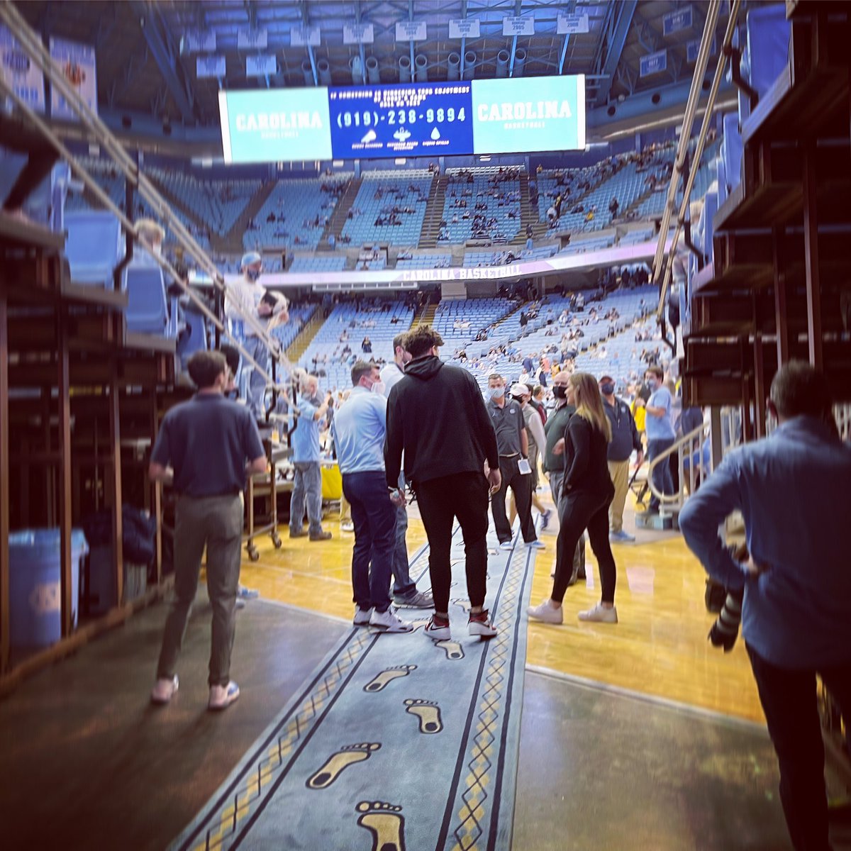 Pro1Basketball's tweet photo. Man in the arena… very soon. 

@willshaver6 
@UNC_Basketball 

#RespectTheBigMan #BeDifferent #P1 #ProOneBC #PoweredByUnderArmour https://t.co/LGBpkzNmID