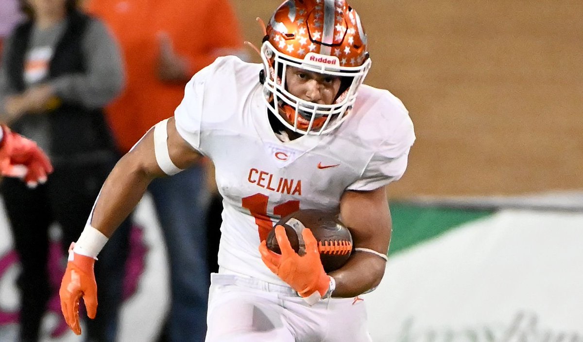 The SportsDayHS offensive player of the week is...

Celina RB Gabe Gayton! 👏

📲💻👉: buff.ly/3DmGGDH

#txhsfb