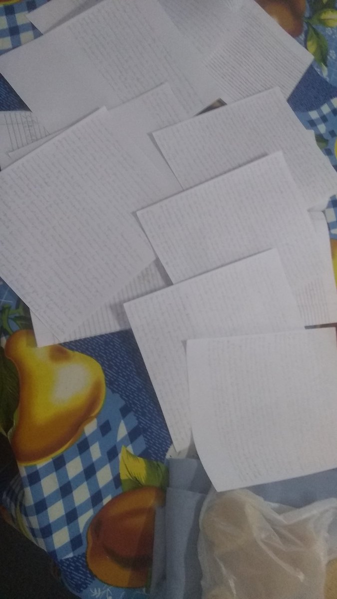 Briancf17's tweet photo. @Liacmoocky 😐 https://t.co/dZ0ftRB3Fv