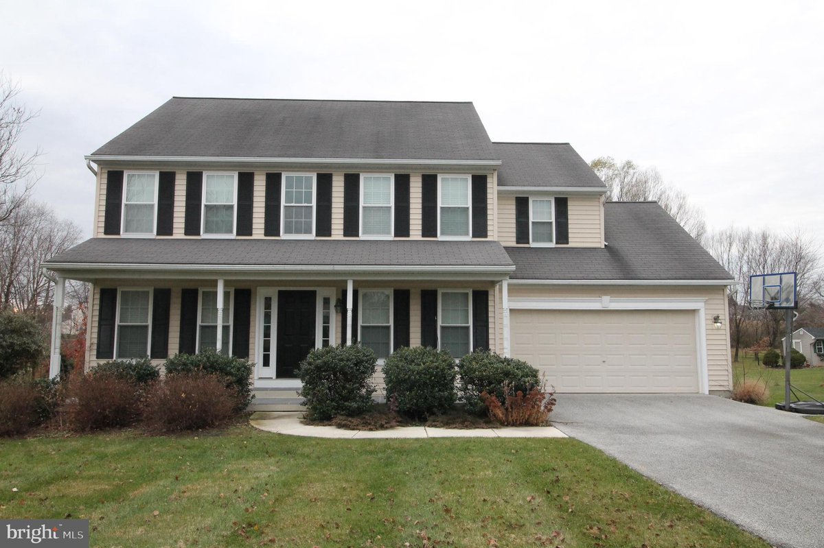 chrisrealtor7's tweet photo. New Listing! $389,000.00, 4BR, 3BA, 117 PONDS VIEW DR, OXFORD, PA 19363, Full Details https://t.co/yLr2WhCH0H https://t.co/rAw4o6Zykq