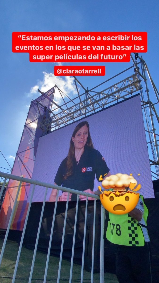 TEDxRdelaP's tweet photo. @spacegaucha en el escenario de #TEDxRíodelaPlata2021 🙌🏼

Gracias Clara por tu increíble charla 🤟🏼 https://t.co/phl17C3Mm9