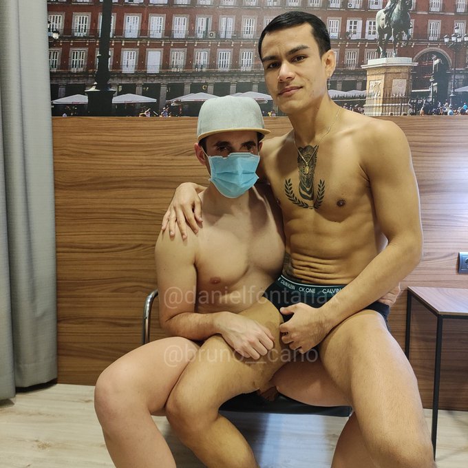2 pic. I made a new friend ?
@Bruno__cano 

RT and I'll post some videos??

?? And watch all my videos