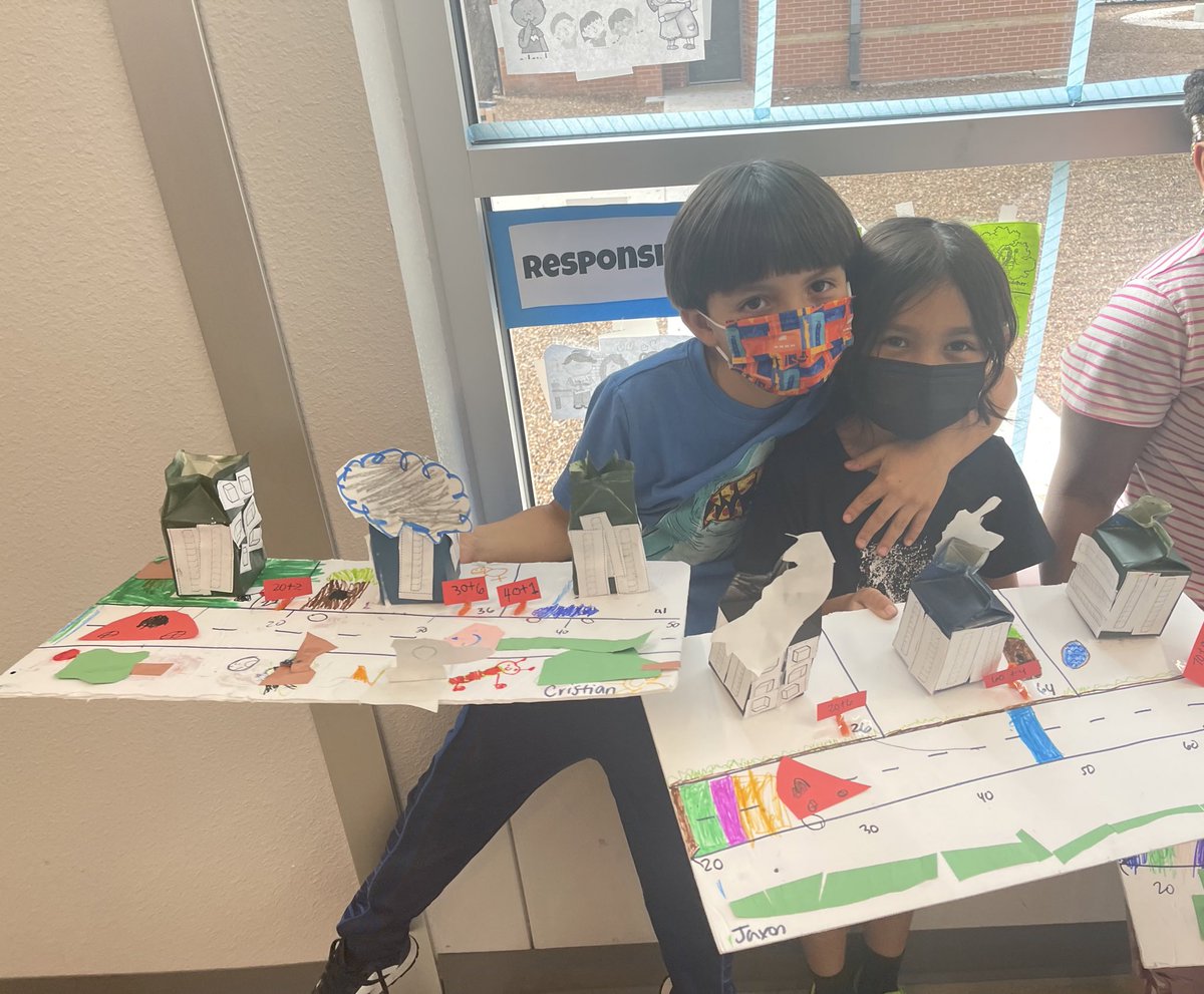 howardsclass1's tweet photo. We really enjoyed building our “Place Value Street”. They were able to put their houses in order from least to greatest, create mailboxes with expanded form, and also place their numbers on a number line. #Fun #mrshowardsclass  #1stgrade #pvlionpride https://t.co/UyO1OUy0KV
