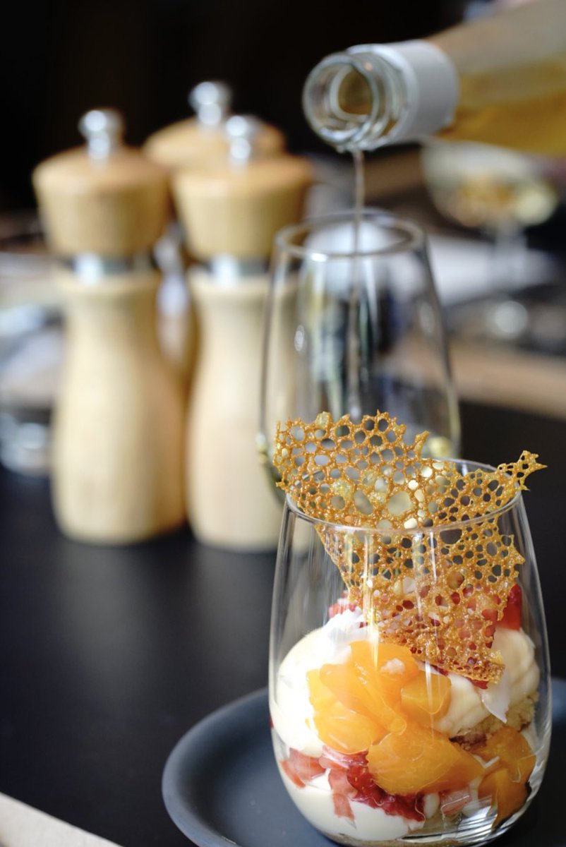 An invite to @CanberraMuse this weekend was a marvellous mixture of great company, amazing food and fabulous wines. I enjoyed the whole shebang as though all my senses were intact. Which they weren’t. But I could still pretend 🍷