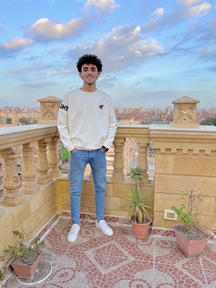 elsaman_amir's tweet photo. Everyone shut up , it's my seventeen 🥳🎉 https://t.co/oRugyVXKgX