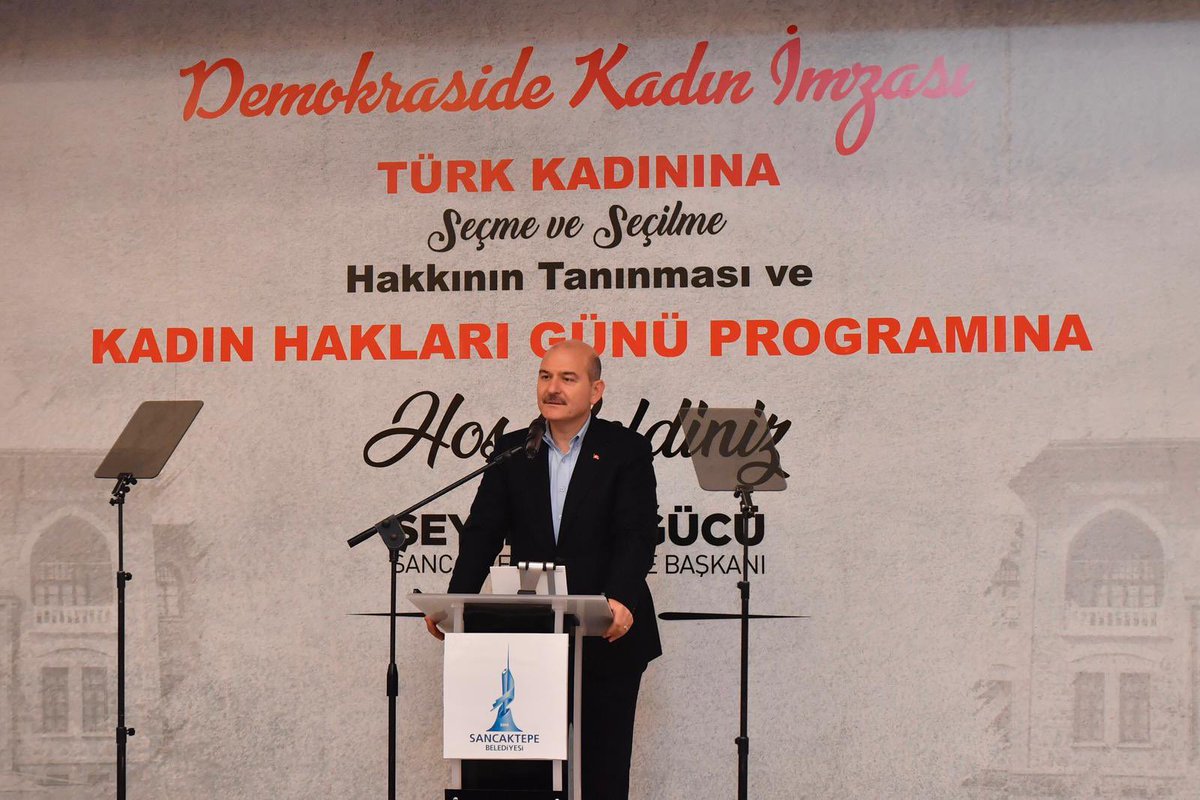 SeymaDgc's tweet photo. Türk kadınına seçme ve seçilme hakkının tanınması ve #DünyaKadınHaklarıGünü münasebetiyle düzenlediğimiz programda, İçişleri Bakanımız Sn. @suleymansoylu Bey’i misafir ettik.

Şefkatli ve çalışkan kadınlarımıza yürekten başarılar diliyor, daima yanlarında olduğumuzu yineliyorum. https://t.co/FOAmJGCMuX